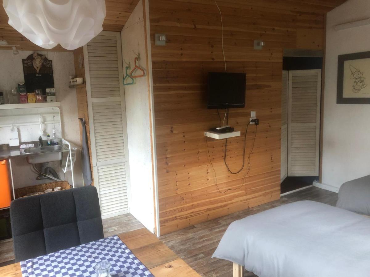 Bed & Breakfast Herkingen Gr5 외부 사진